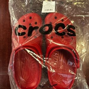 Brand New CROCS Size J4 Kids/Junior Color Pepper (red)